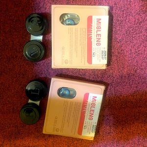 1 brand new blue contact containers 
Have any questions please ask!!